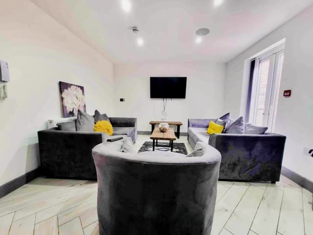174 Alderson Road, L15 image 3