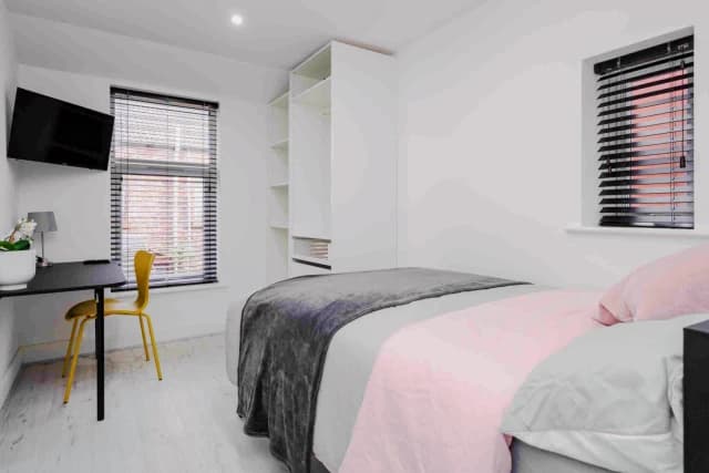 56 Hannan, L6 image 4