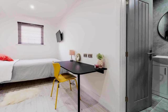 56 Hannan, L6 image