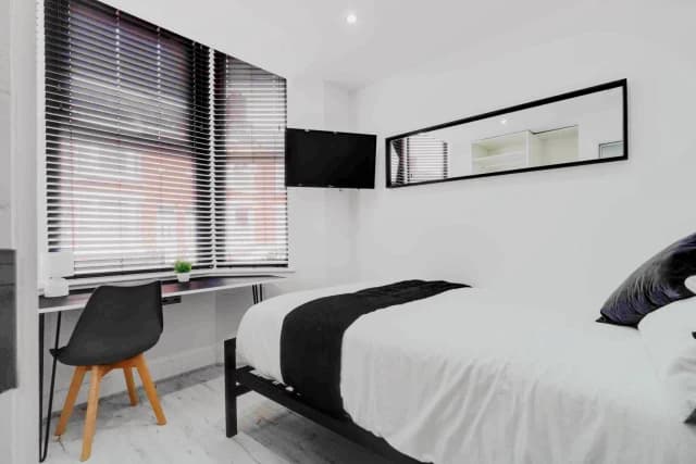 54 Albert Edward road, L7 image