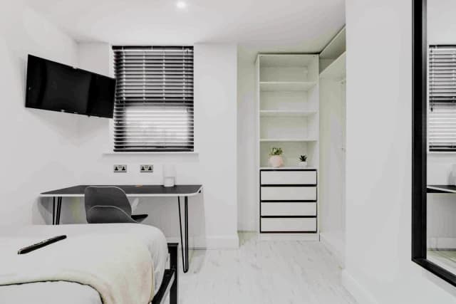29 Malvern Road, L6 image