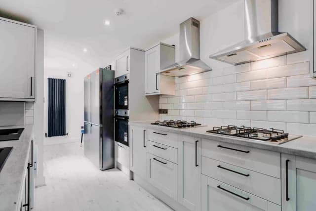 54 Albert Edward road, L7 image 5