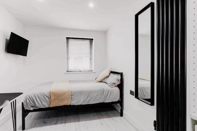 54 Albert Edward road, L7 image
