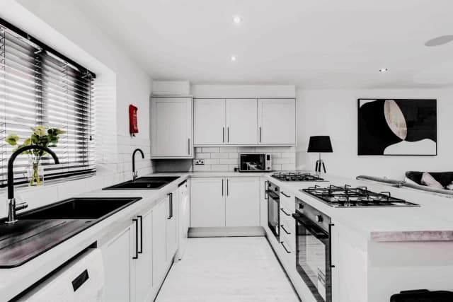 70 Blantyre Road, L15 image