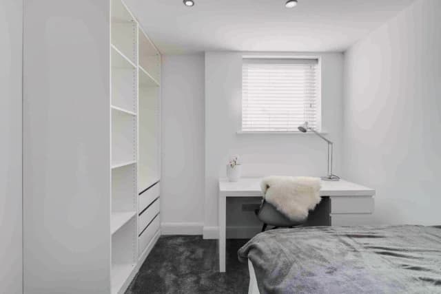 79 Cotswold Street L7 image