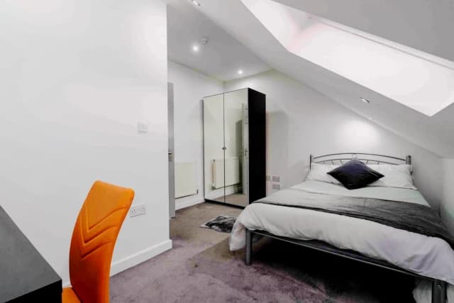 23 Tabley Road, L15