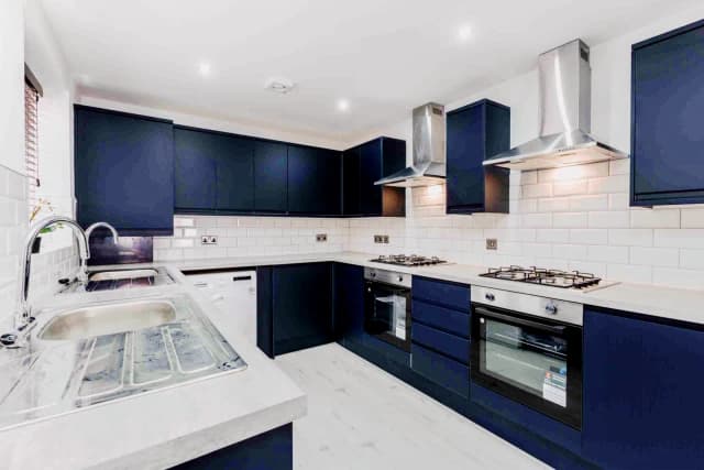 144 Alderson Road, L15 image 4