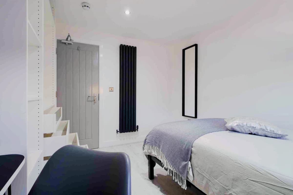 12 Westfield Street, LN1 image 5