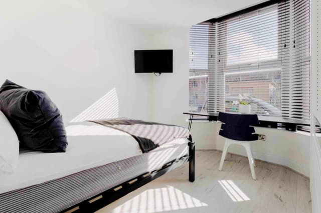 7 Tabley Road, L15 image 5