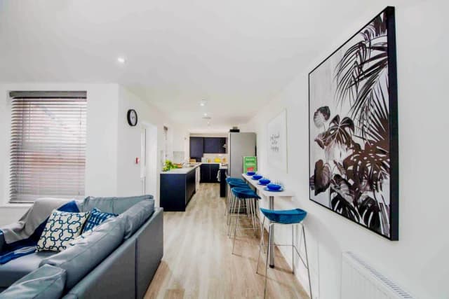 45 Langton Road, L15 image 3
