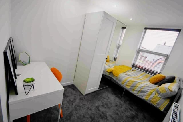 4a Lawrence Road, L15 image 5