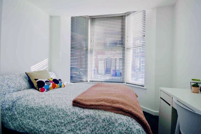 79 Cranborne Road, L15 image 4