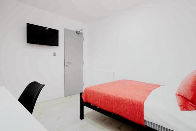 166 Alderson Road, L15 image