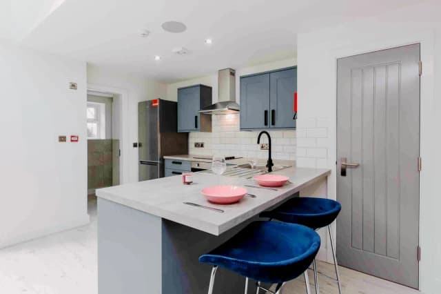 19 Langdale Road – Flat 1 image 3
