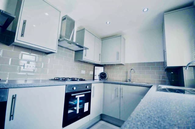 22 Gwenfron Road, L6 image