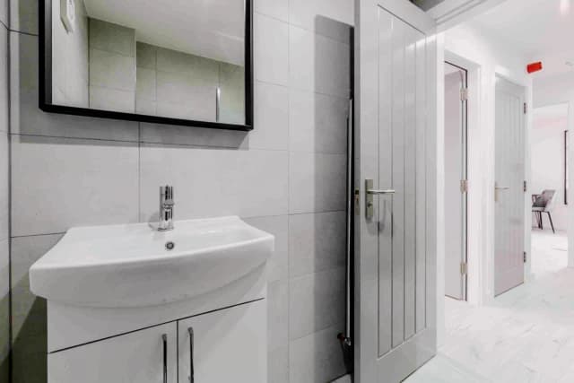 23 Cranborne Road image