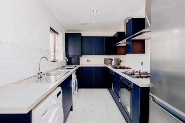 99 Ash Grove, L15 image 5
