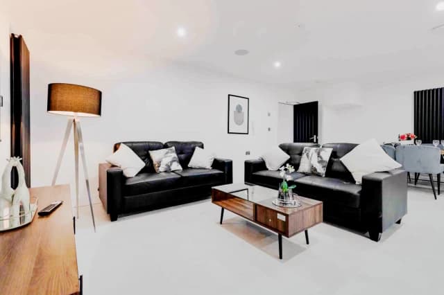 18 Ashfield L15
