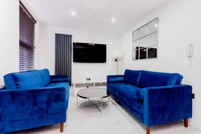 7 Tabley Road, L15 image 2