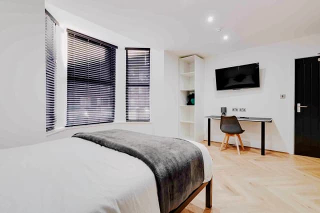 18 Ashfield L15 image 5