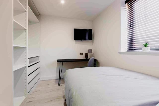 63 Cranborne Road, L15 image