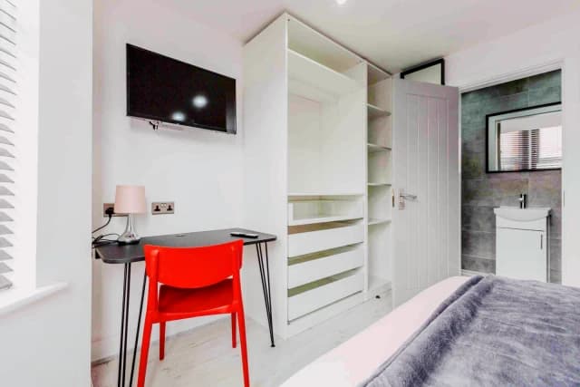 144 Alderson Road, L15 image