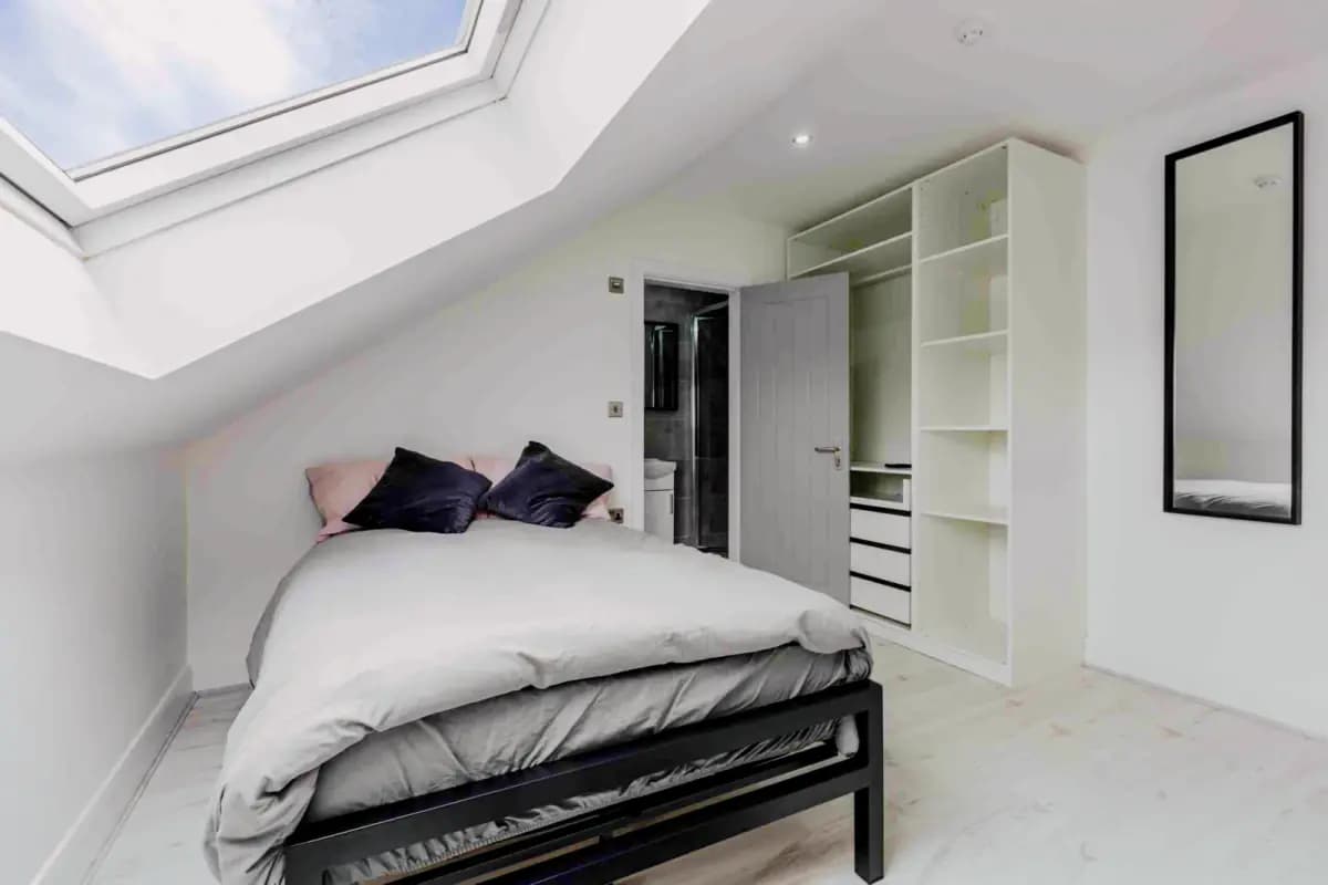144 Alderson Road, L15
