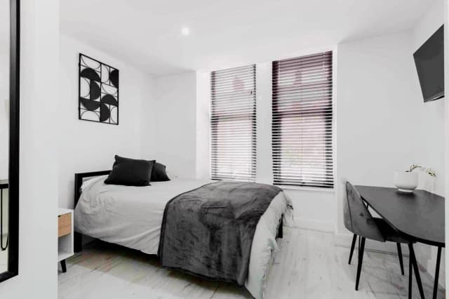 19 Langdale Road – flat 2 image