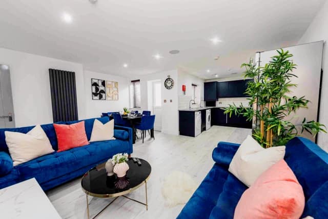 34 Cranborne Road