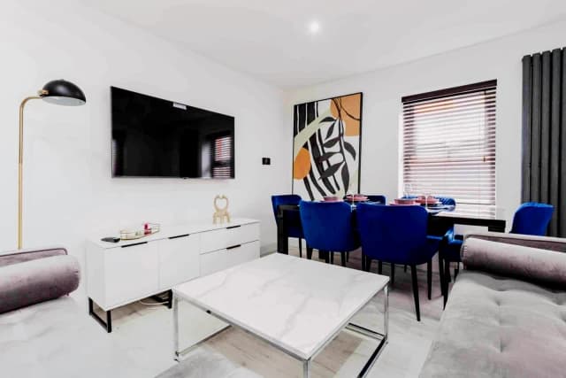 144 Alderson Road, L15 image 2