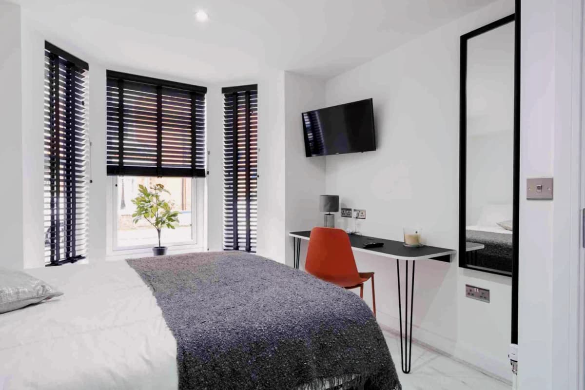 13 Prior Street image 2