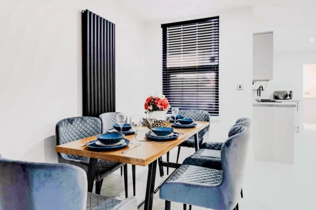 18 Ashfield L15 image