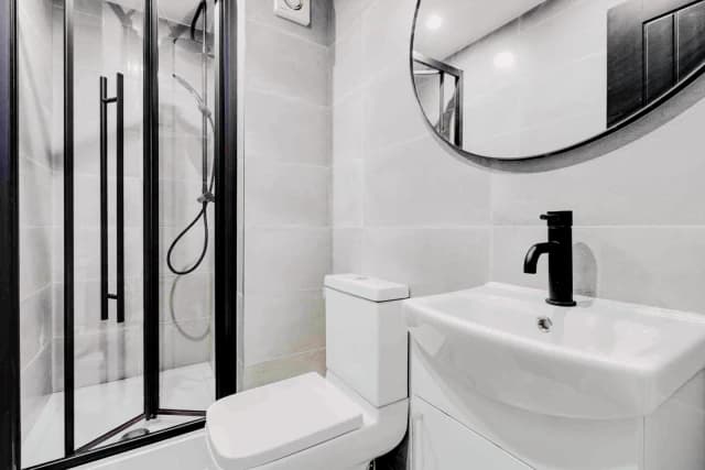 1 Seaman Road L15 image