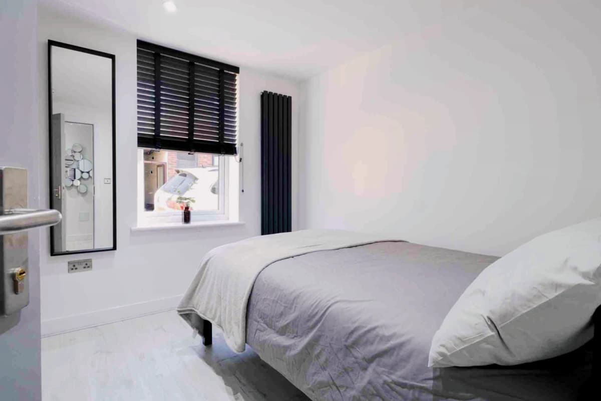 12 Westfield Street, LN1
