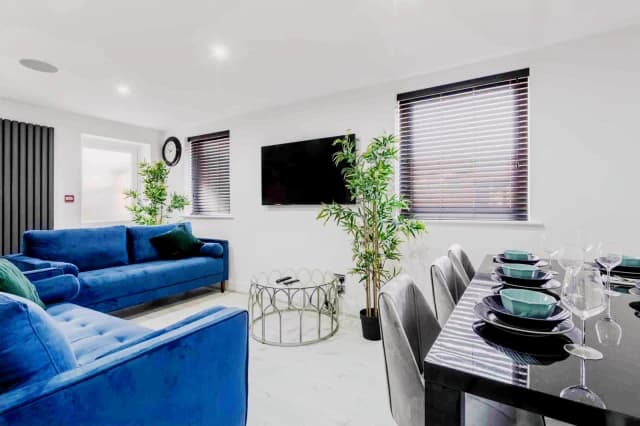 93 Taunton Street, L15 image 2