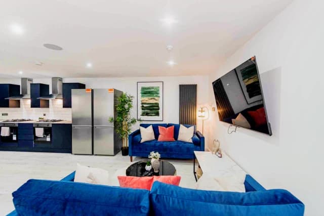 38 Cranborne Road image