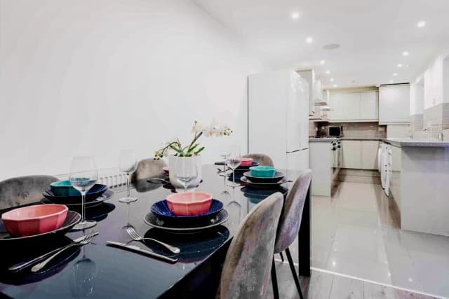 86 Langton Road, L15 image 3