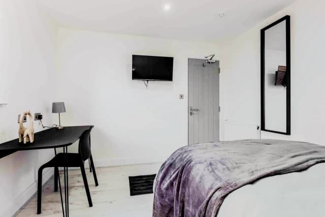 93 Avondale Road, L15 image