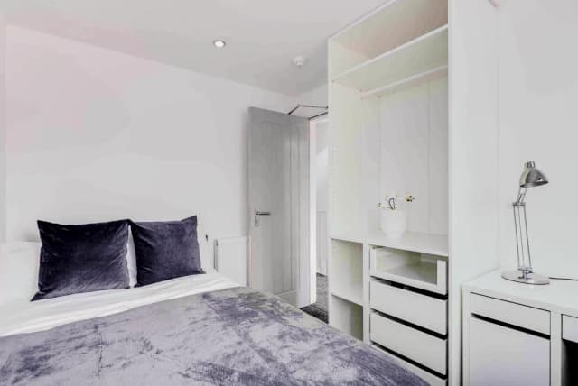 18 Wellington Avenue, L15 image