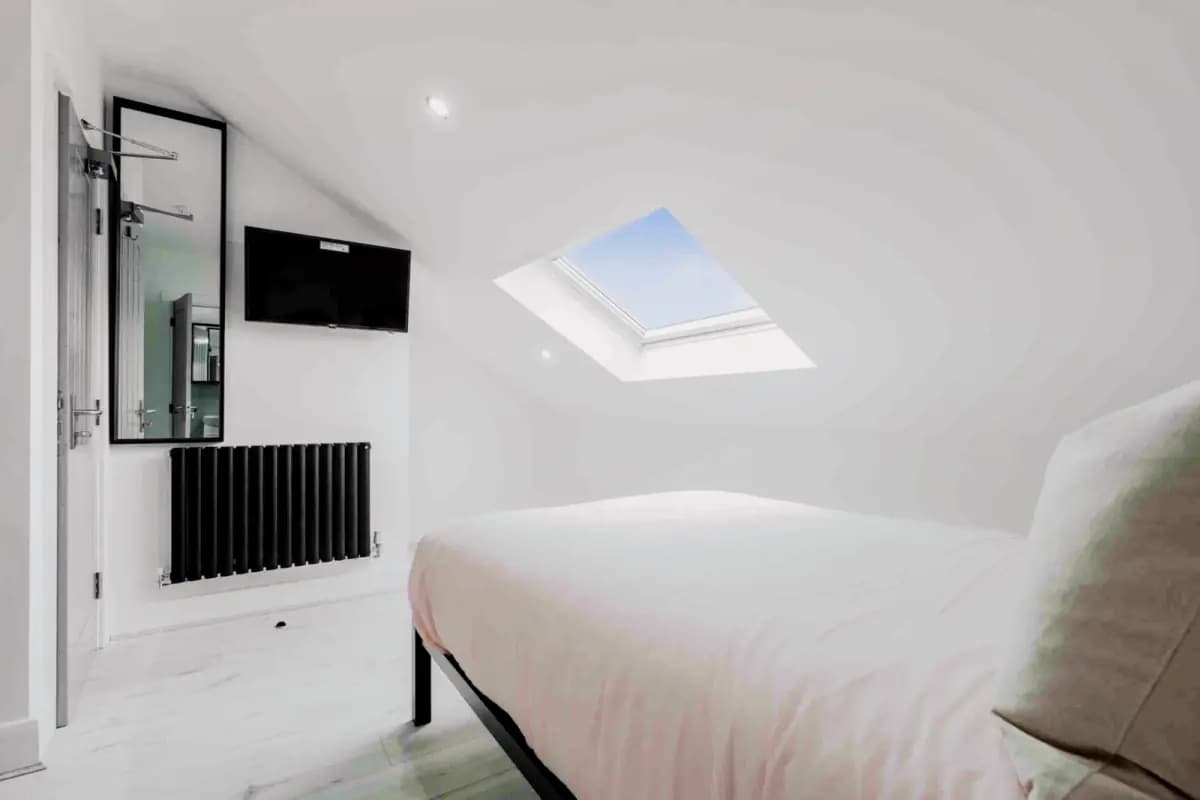 30 Egerton Road, l15