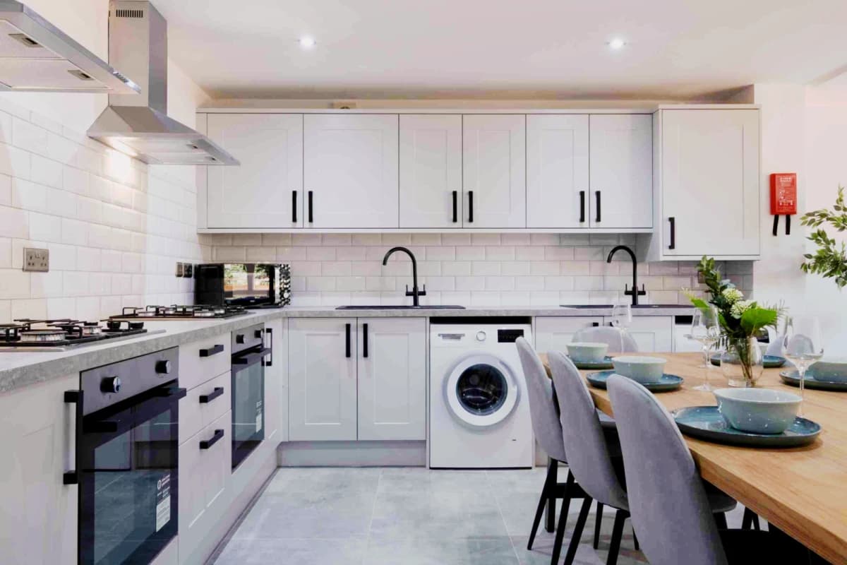 102 Yarborough Road image