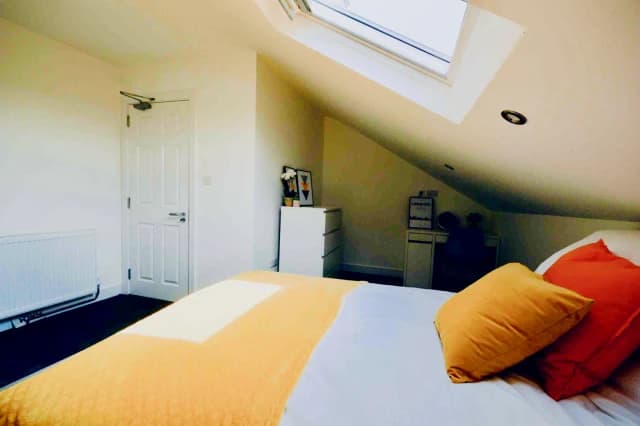 21 Birstall Road, L6 image