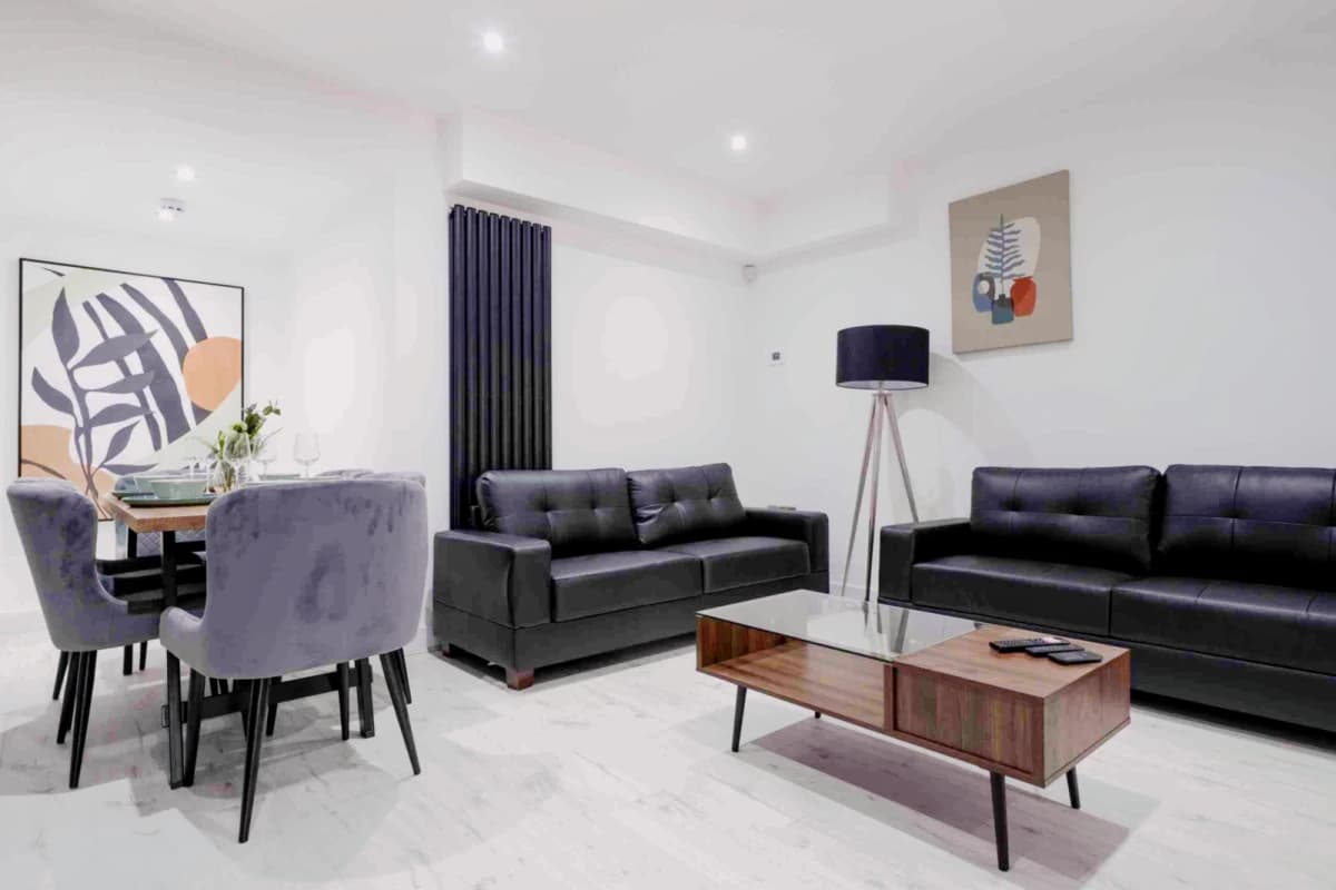 28 Yarborough Road image 3