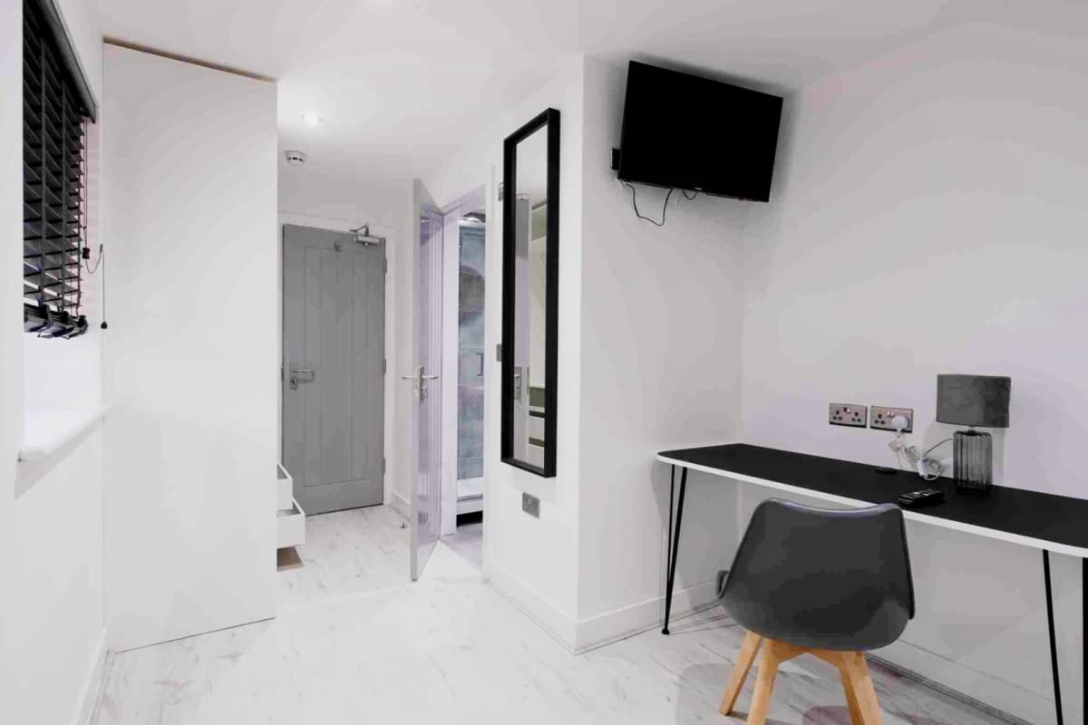 1 Drake Street image 2