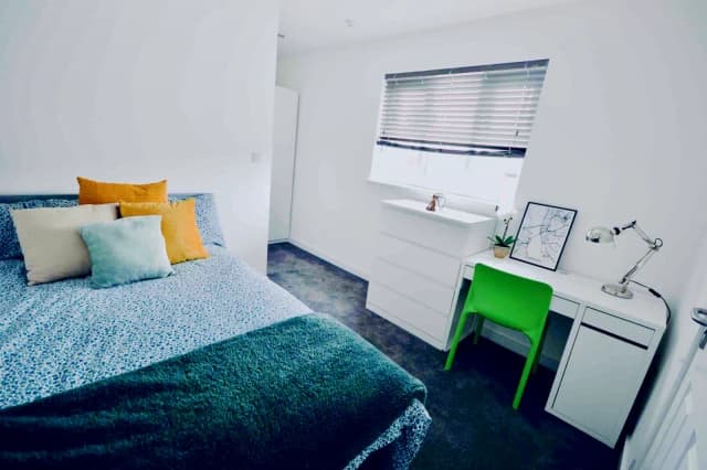 40 Langton Road, L15 image 4