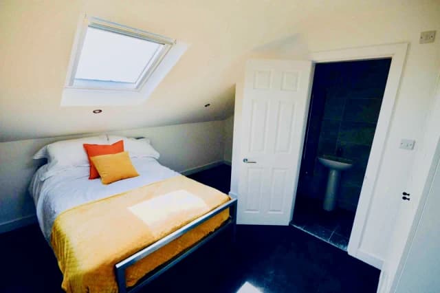 20 Birstall Road, L6 image
