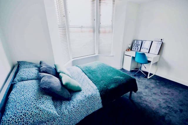 20 Birstall Road, L6 image 4
