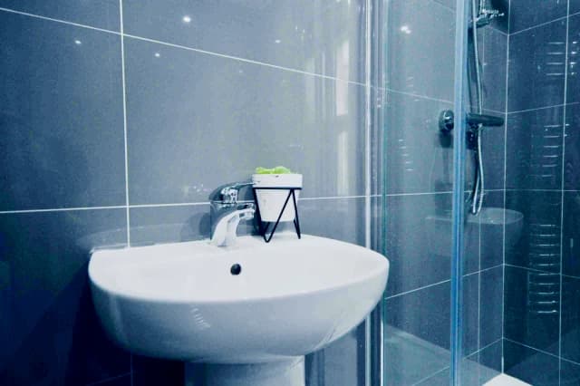 68 Bagot Street, L15 image