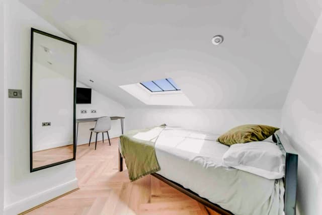 153 Leopold Road L7 8SS image
