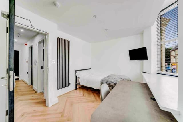 153 Leopold Road L7 8SS image